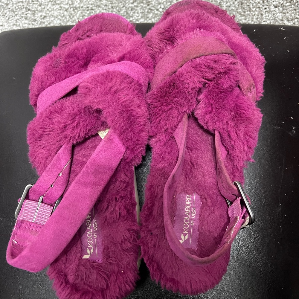 Koolaburra by UGG Adjustable Slide Sandals Slippers Fuchsia Woman’s Size 8